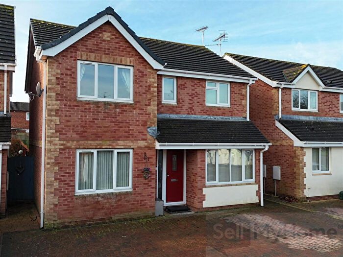 4 Bedroom Detached House For Sale In The Paddocks, Undy, NP26