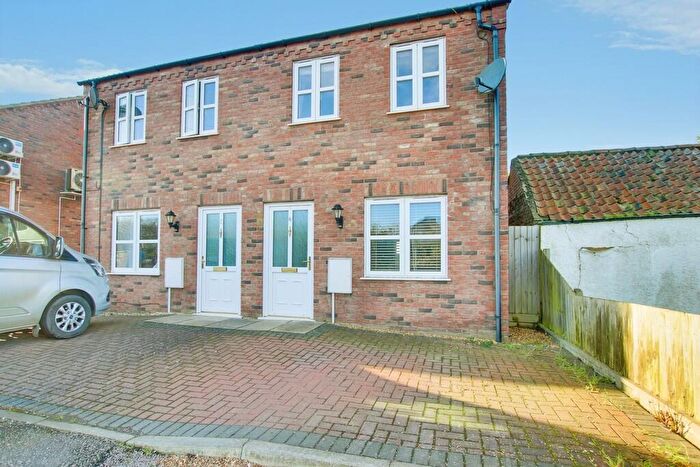 3 Bedroom Semi-Detached House For Sale In Burnt House Road, Turves, PE7