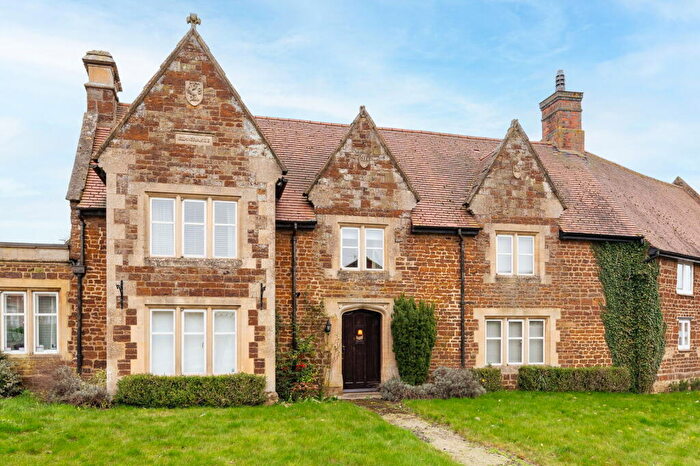 3 Bedroom Terraced House For Sale In Ivy Lane, Finedon, NN9