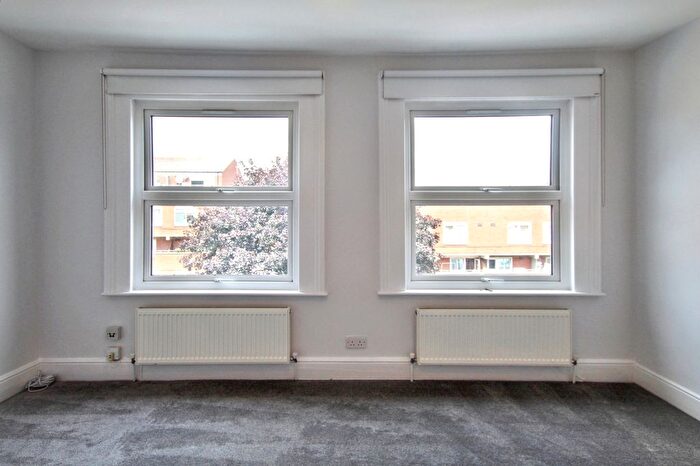 1 Bedroom Flat To Rent In Flat, B Church Road, (), Hendon, NW4