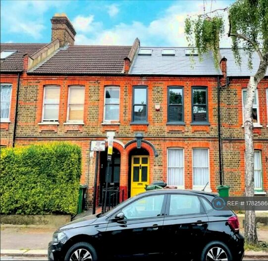 1 Bedroom Flat To Rent In Courtenay Road, London, E17