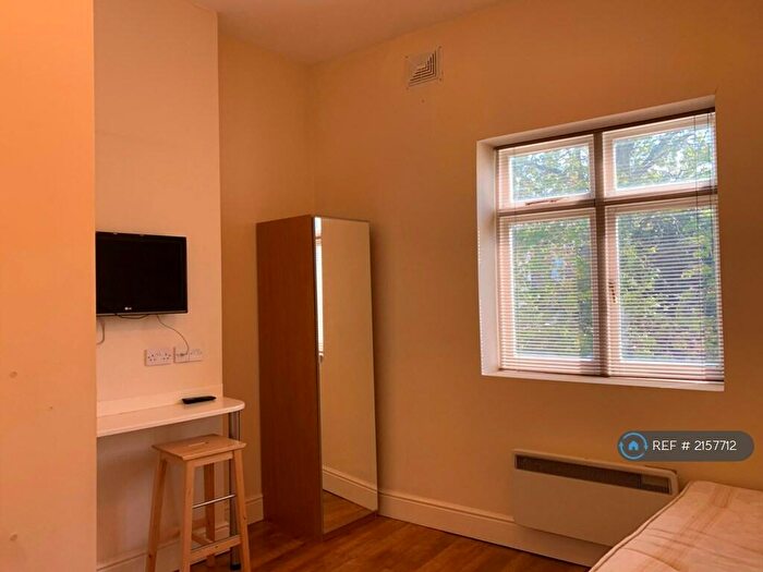 Studio To Rent In London, London, N19