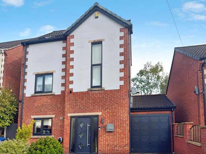 3 Bedroom Detached House For Sale In Pastures Mews, Mexborough, S64