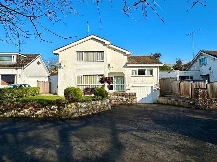4 Bedroom Detached House To Rent In Trevemper Road, Newquay, TR7