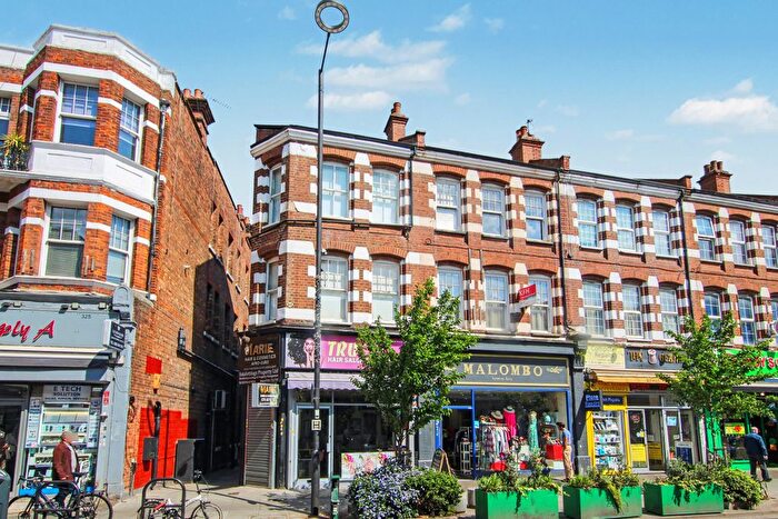 Studio To Rent In North End Road, Fulham, (), SW6