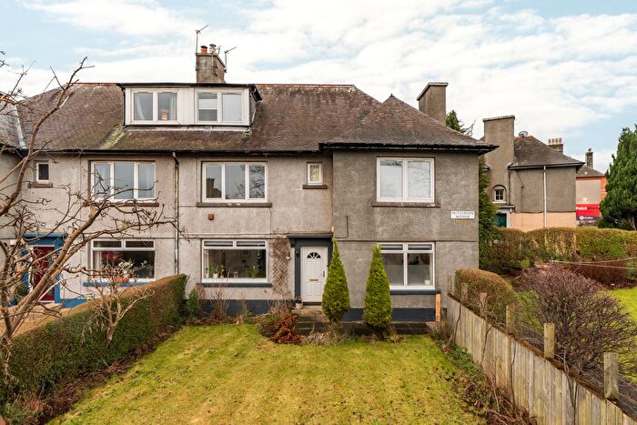 2 Bedroom Flat For Sale In Hutchison Avenue, Edinburgh, EH14