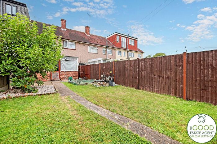 3 Bedroom Terraced House For Sale In The Broadway, Loughton, IG10