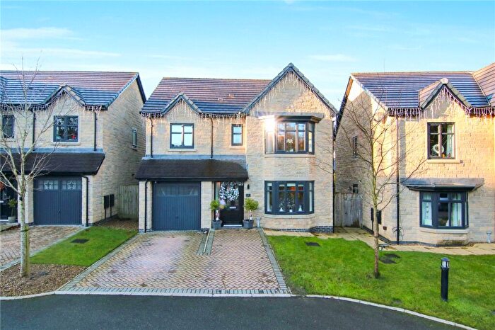 4 Bedroom Detached House For Sale In Jackson Row, Glusburn, BD20