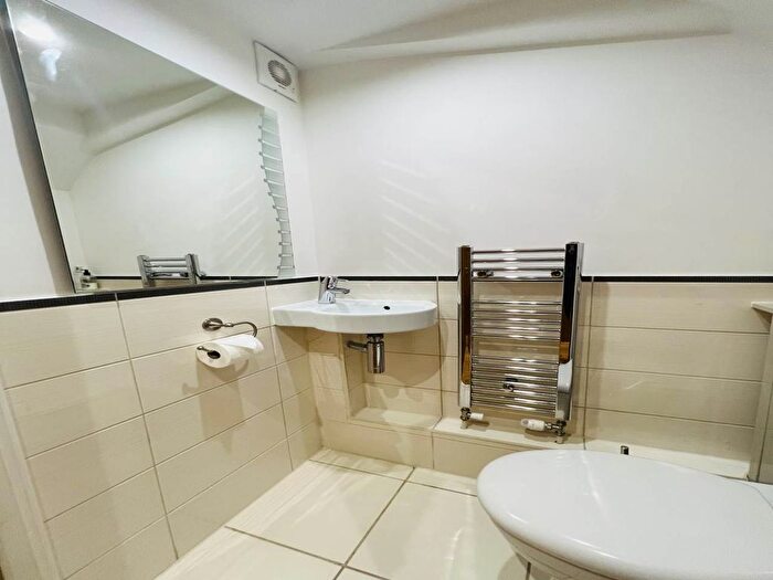 5 Bedroom Property To Rent In London Road, Harrow-On-The-Hill, Harrow, HA1