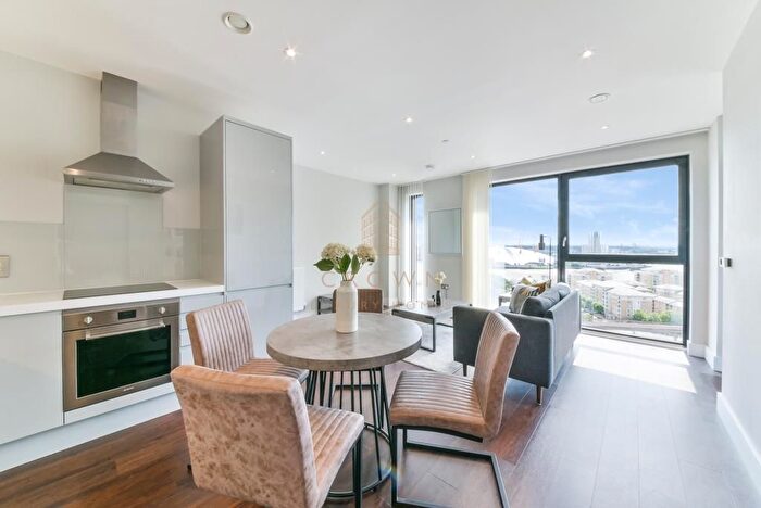 1 Bedroom Flat To Rent In Orchard Wharf, London, E14