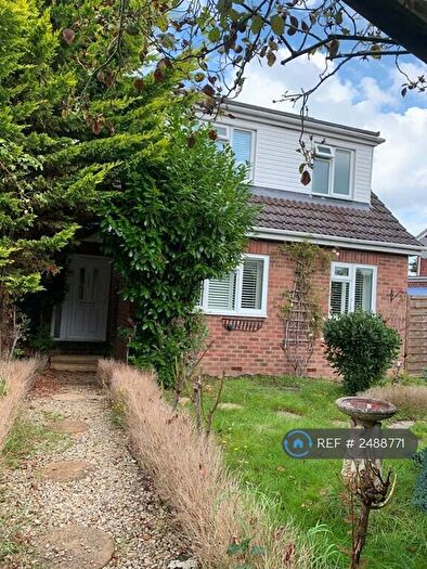 4 Bedroom Detached House To Rent In Kingfisher Drive, Woodley, Reading, RG5
