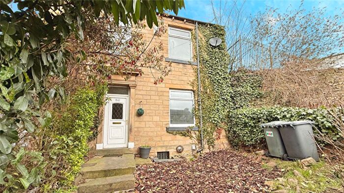 3 Bedroom Semi-Detached House For Sale In Leeds Road, Huddersfield, West Yorkshire, HD2