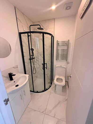 1 Bedroom Flat To Rent In High Street, Sutton, SM1