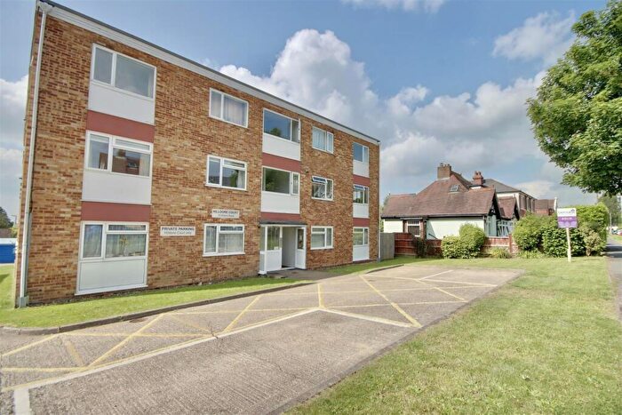 2 Bedroom Flat To Rent In Solent Road, Drayton, PO6