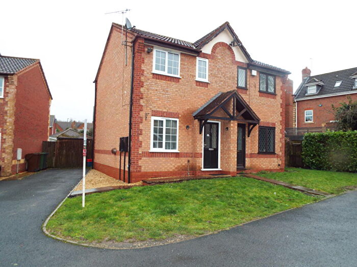 2 Bedroom House To Rent In Cirencester Close, Bromsgrove, B60
