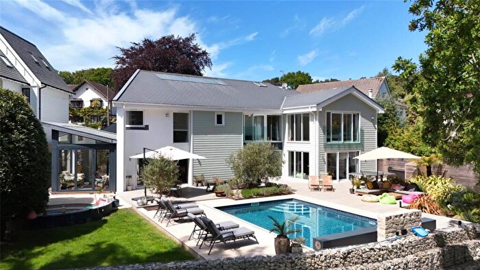 6 Bedroom Detached House For Sale In Mount Grace Drive, Poole, Dorset, BH14
