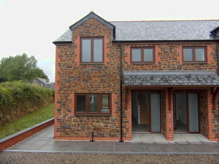 3 Bedroom Semi-Detached House To Rent In Town Farm Barns, Boyton, Launceston, PL15