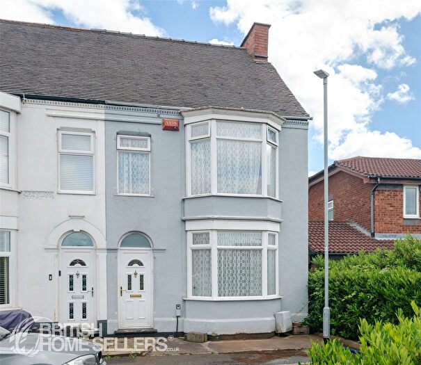 3 Bedroom Semi-Detached House For Sale In Bamford Street, Tamworth, Staffordshire, B77