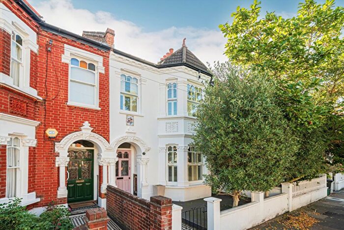 4 Bedroom Property For Sale In St. Albans Avenue, Chiswick, W4
