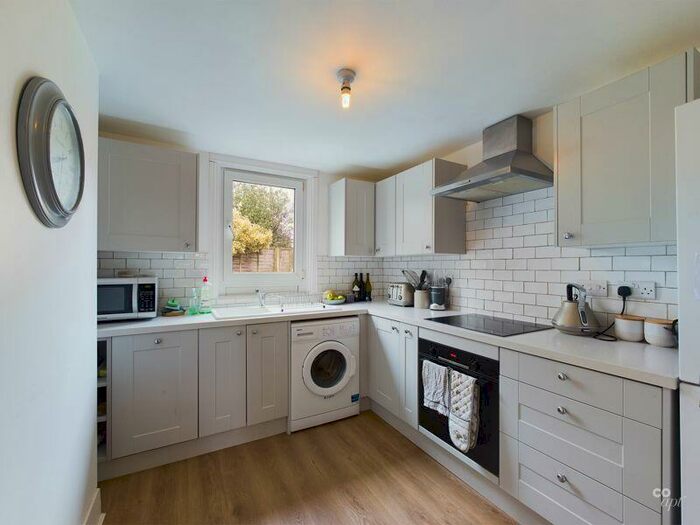1 Bedroom Flat To Rent In Hastings Road, Brighton, BN2