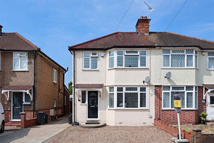 3 Bedroom Semi-Detached House For Sale In Southfield Close, Hillingdon, UB8