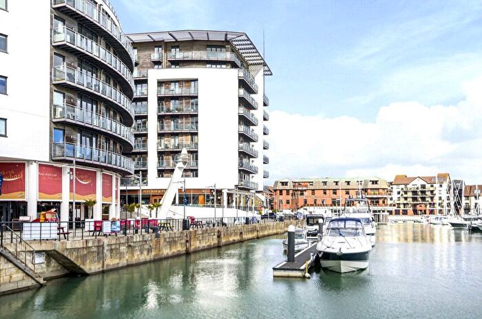 2 Bedroom Flat To Rent In Channel Way, Ocean Village, Southampton, SO14