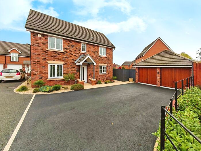 4 Bedroom Detached House For Sale In Hillside Close, Wychwood Village, Weston, Crewe, CW2
