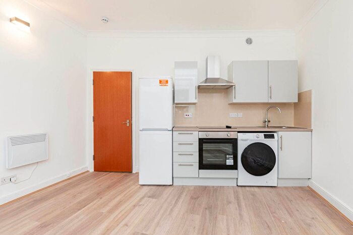1 Bedroom Flat To Rent In High Road, London, NW10
