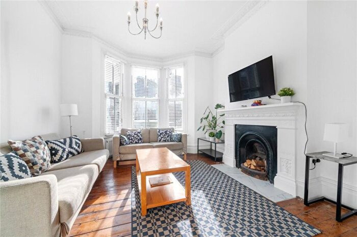 4 Bedroom Terraced House For Sale In Amott Road, Peckham Rye, London, SE15