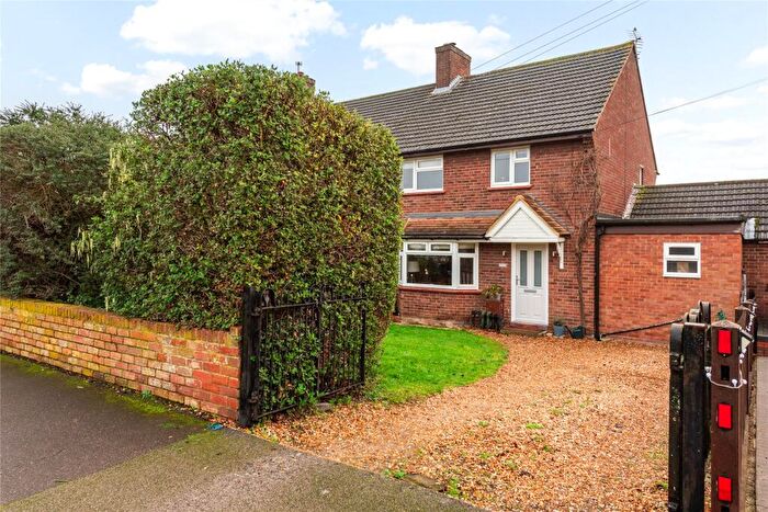 3 Bedroom Semi Detached House For Sale In Tithe Barn Road, Wootton, Bedfordshire, MK43