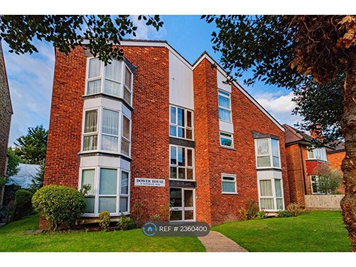 1 Bedroom Flat To Rent In Dower House, Kingston Upon Thames, KT2