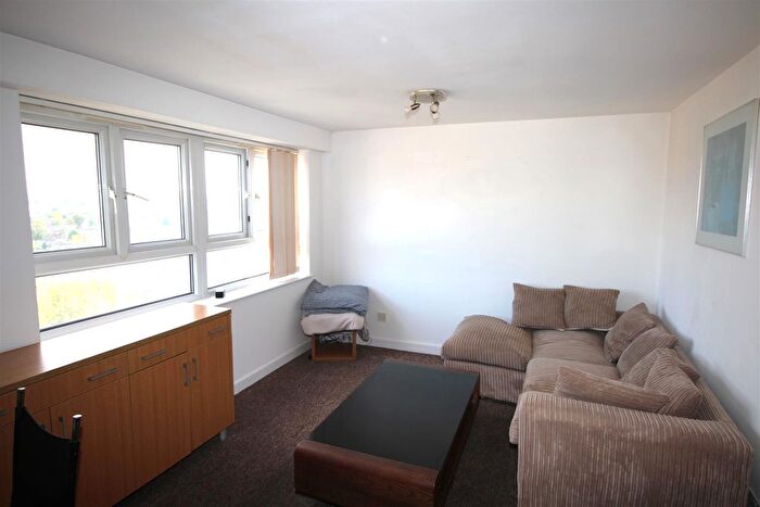 1 Bedroom Flat For Sale In Cityview Apartments, Highclere Avenue, M7