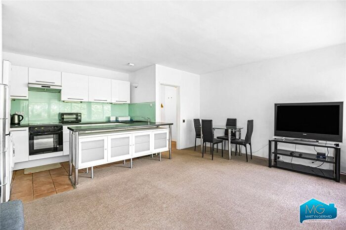1 Bedroom Flat To Rent In - Park Road, London, NW8