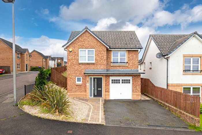 3 Bedroom Detached House For Sale In Hendry Avenue, Denny, Falkirk, FK6