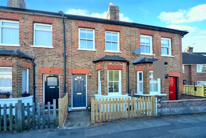 3 Bedroom Cottage To Rent In Angel Road, Thames Ditton, KT7