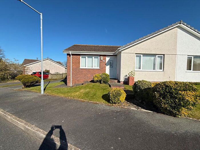 2 Bedroom Bungalow To Rent In Lon Farchog, Tyn-Y-Gongl, LL74