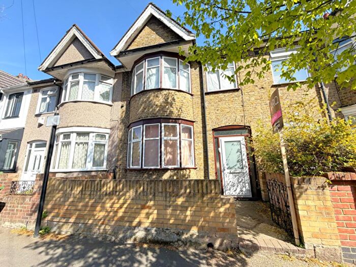 3 Bedroom House For Sale In Park Avenue, East Ham, E6