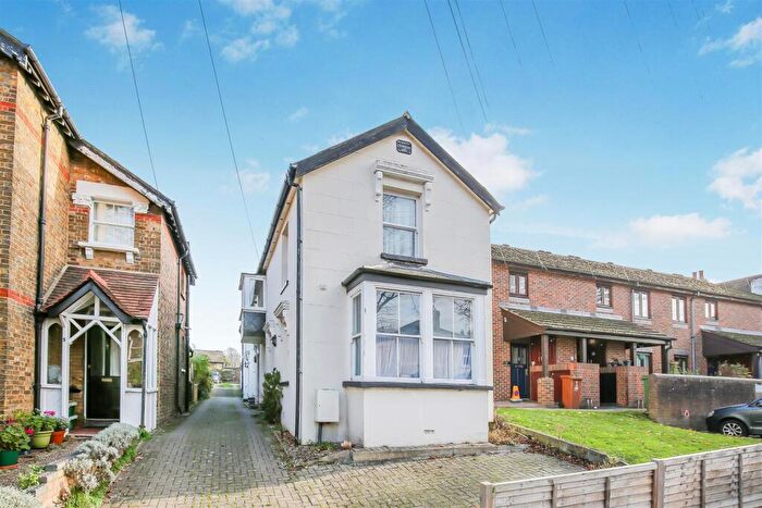 1 Bedroom Flat For Sale In Victoria Road, Sutton, SM1