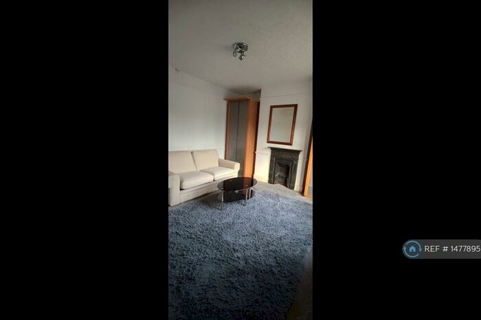 2 Bedroom Flat To Rent In Water Eaton Road, Bletchley, MK2