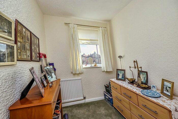 3 Bedroom Semi-Detached House For Sale In Stancliffe Avenue, Bulwell, Nottingham, NG6
