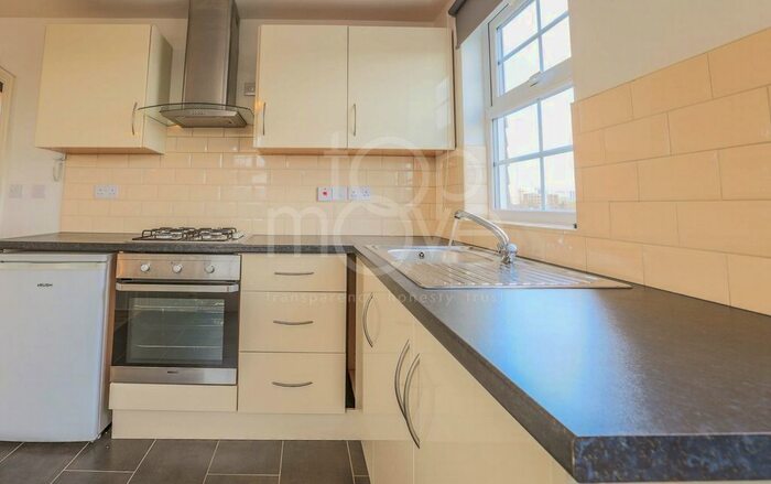 1 Bedroom Studio To Rent In Lower Addiscombe Road, Croydon, CR0