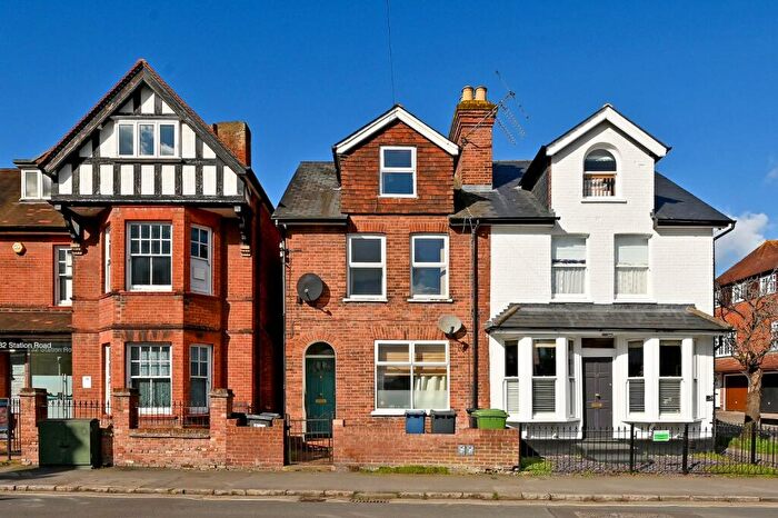 2 Bedroom Maisonette To Rent In Station Road, Marlow, Buckinghamshire, SL7