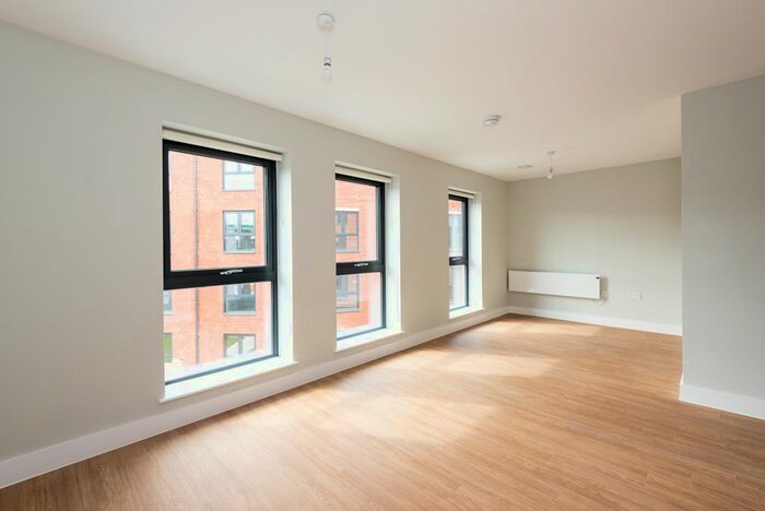 2 Bedroom Flat To Rent In Weavers Yard, Cable House, Newbury, RG14