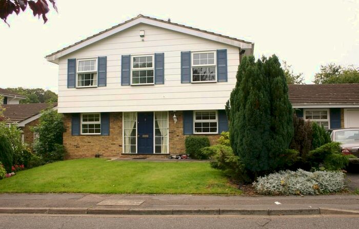 4 Bedroom Detached House To Rent In Copperfields, Beaconsfield, HP9