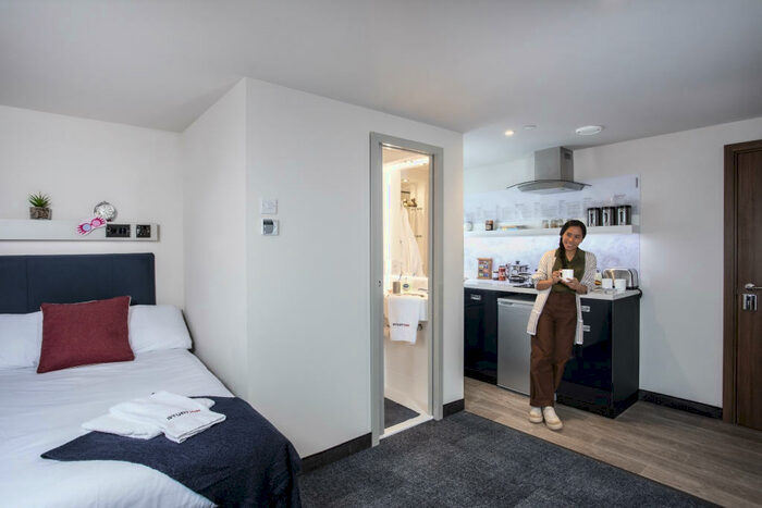 Studio To Rent In Welford Road, Leicester, Leicestershire, LE2