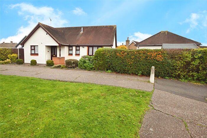 3 Bedroom Bungalow For Sale In Connaught Drive, South Woodham Ferrers, Chelmsford, Essex, CM3