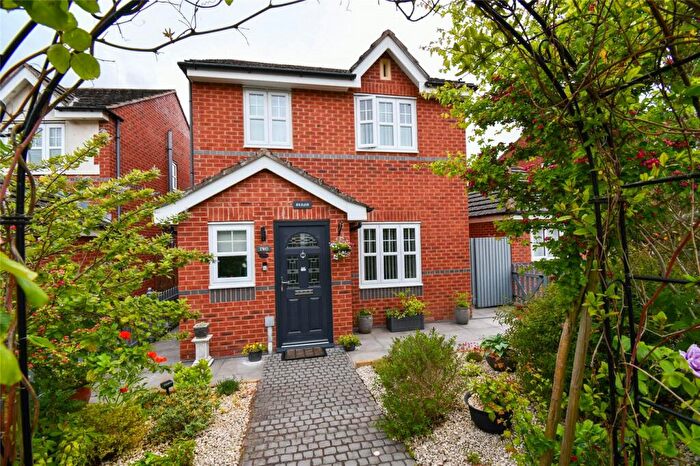 3 Bedroom Detached House For Sale In Denham Close, Prenton, Wirral, CH43