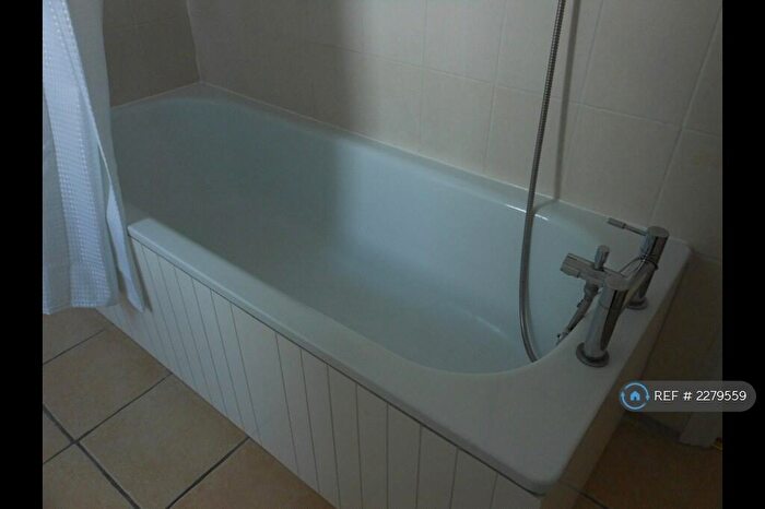 1 Bedroom Flat To Rent In Vale, London, SE23