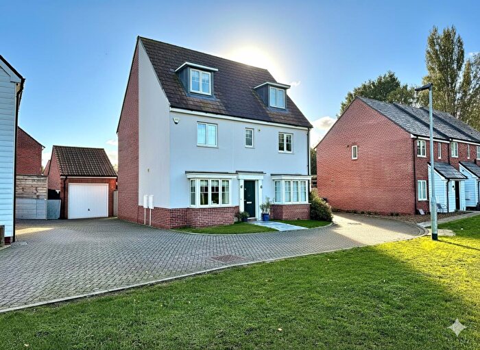 5 Bedroom Detached House For Sale In Grangewood Park Avenue, Burnham-on-Crouch, CM0