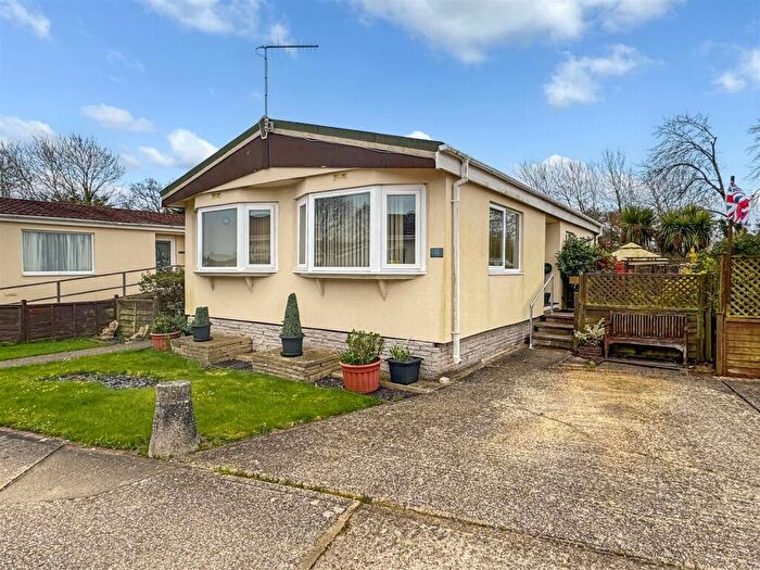 2 Bedroom Park Home For Sale In Hook Lane, Aldingbourne, Chichester, PO20